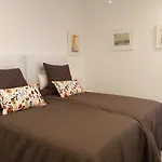 La Roca Apartment *