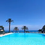 La Roca Apartment *